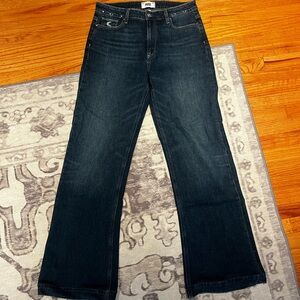 Paige Leenah size 29